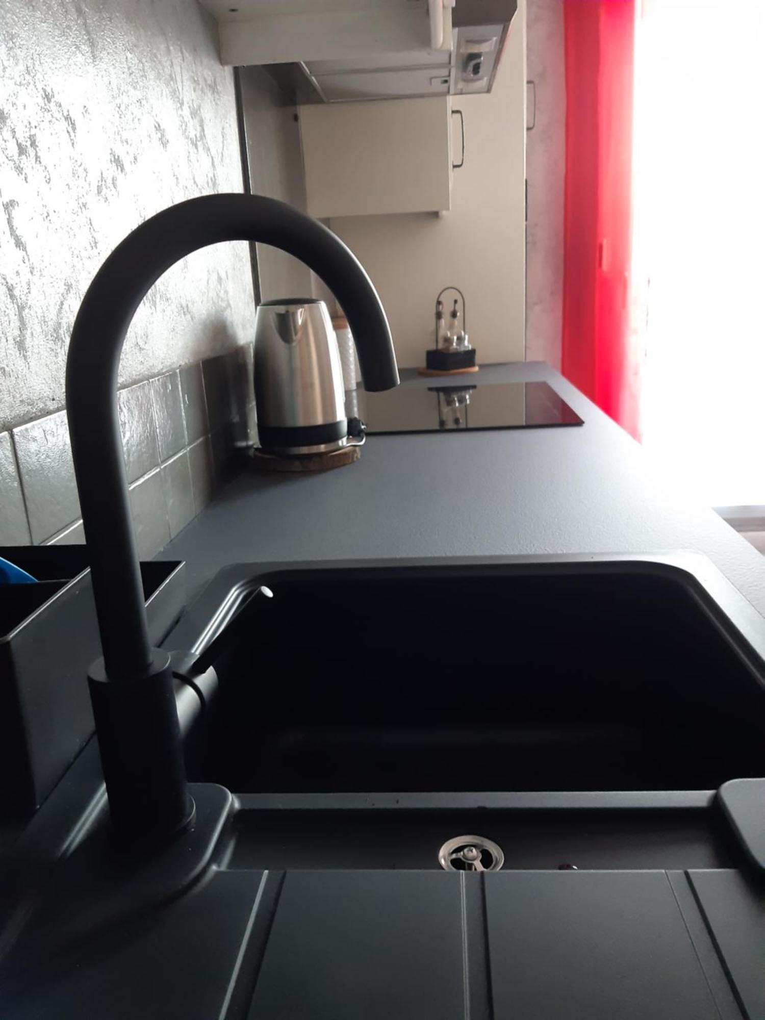 Cosy Appart - Balcon, Parking, Spacieux T2 - Proche Eurexpo Stade Saint-Priest  Bagian luar foto